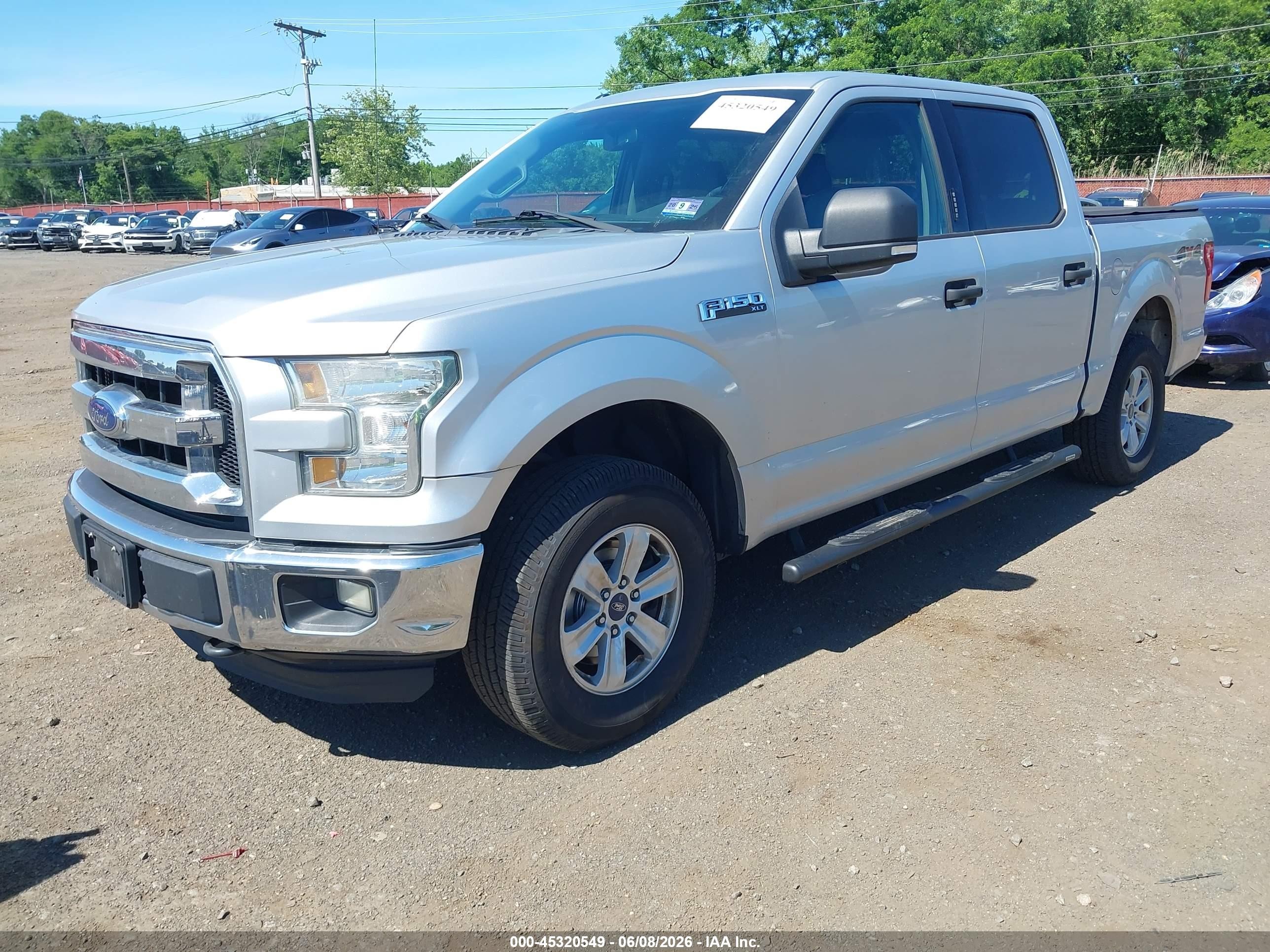 2015 Ford F-150 Xlt Silver vin: 1FTEW1EF8FFB36812
