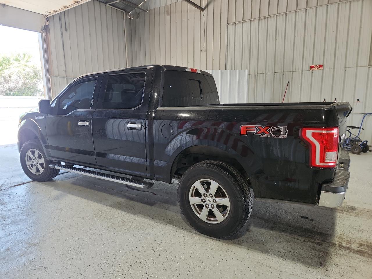 2015 Ford F150 Supercrew Black vin: 1FTEW1EF8FKE73021 Damage: Left Bed Side, Dent(S) W/ Paint Dmg, 1/8 To 1/2 Inch