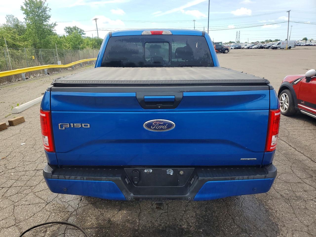 2015 Ford F150 Supercrew Blue vin: 1FTEW1EF9FFA52675