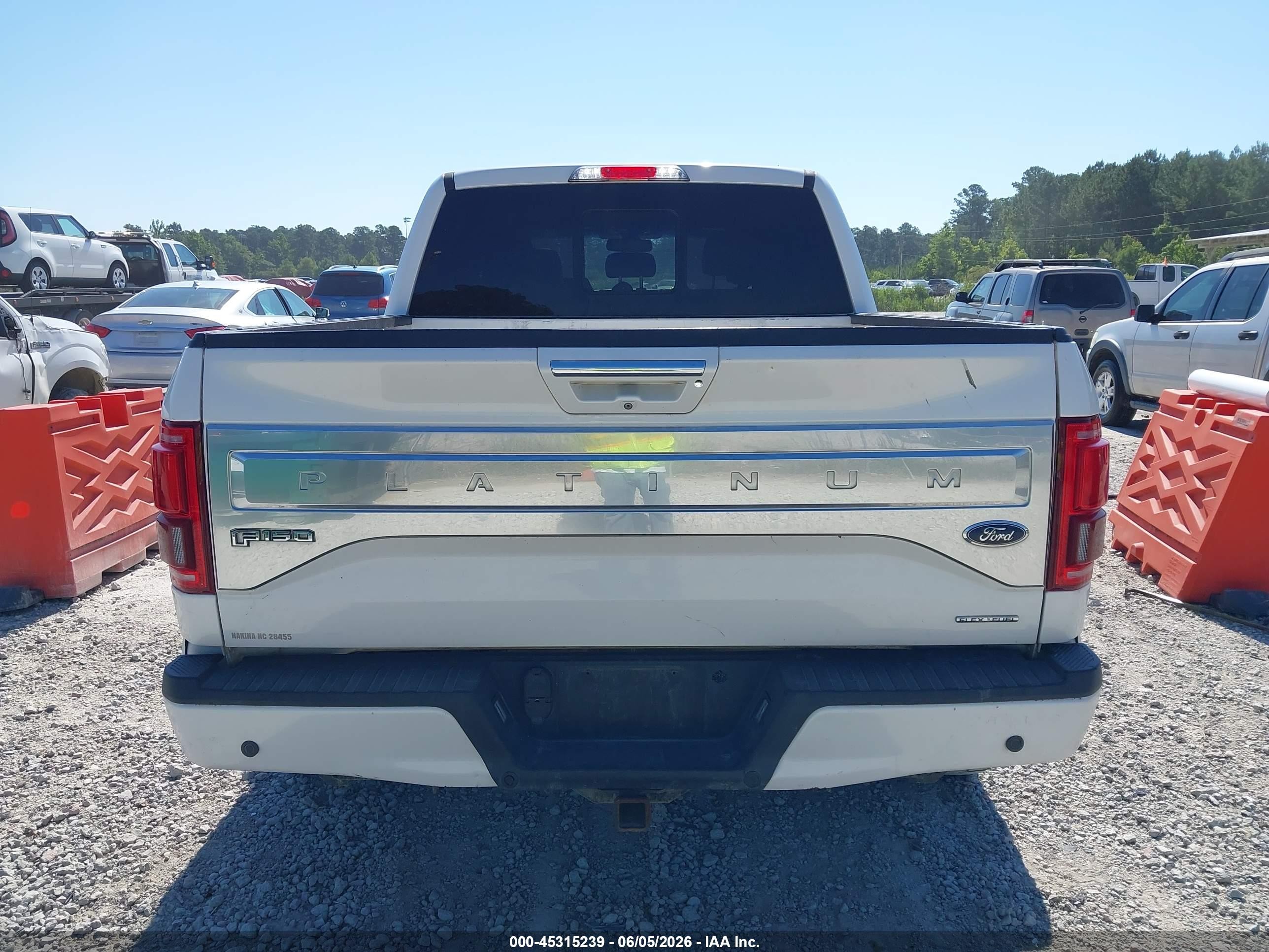 2015 Ford F-150 Platinum White vin: 1FTEW1EF9FFA79116