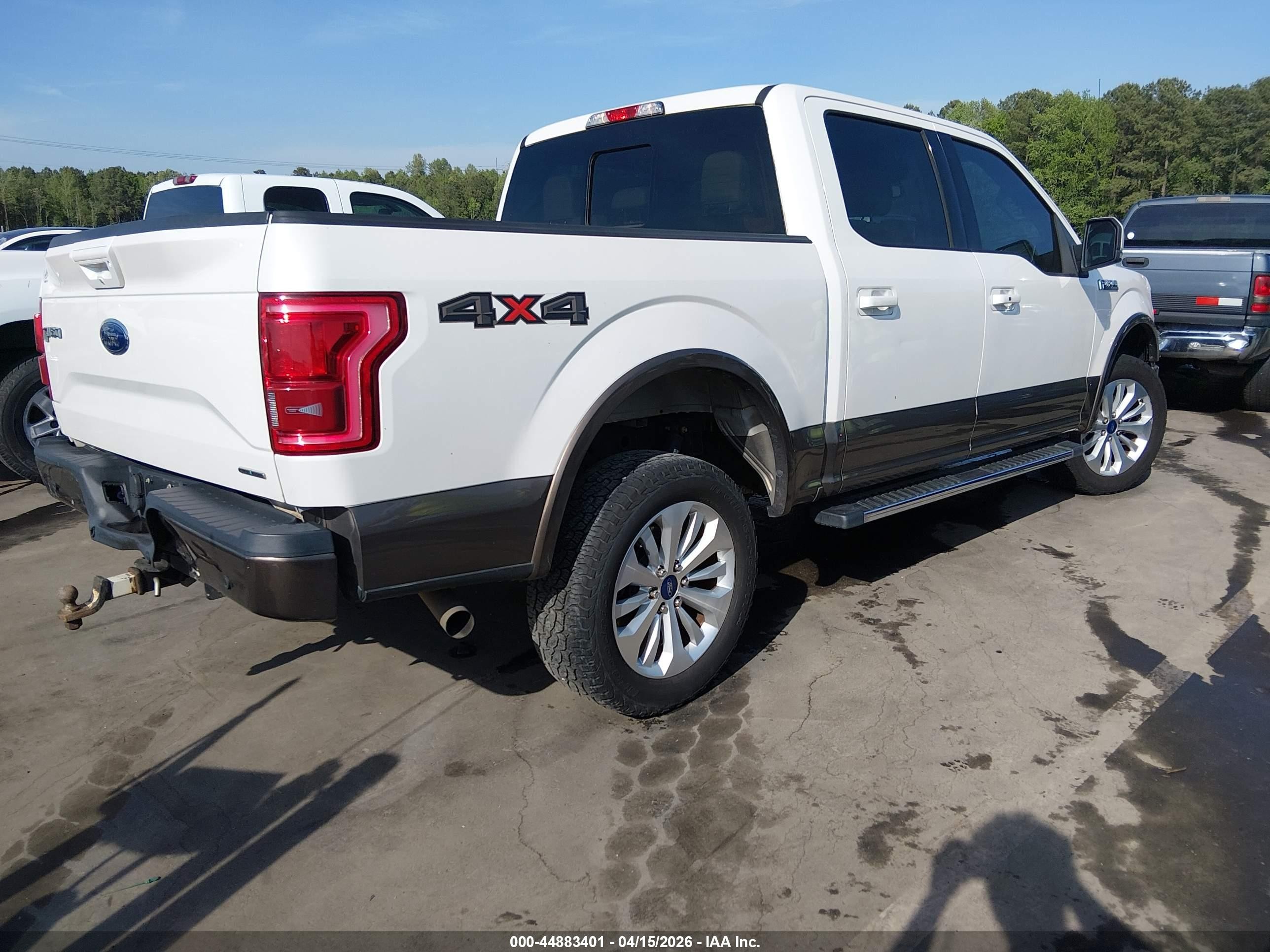 2015 Ford F-150 Lariat White vin: 1FTEW1EFXFFB66359