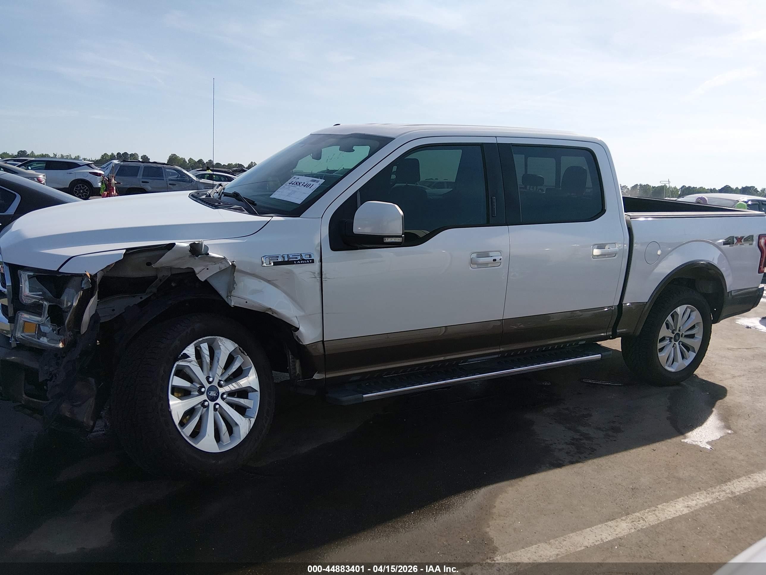 2015 Ford F-150 Lariat White vin: 1FTEW1EFXFFB66359