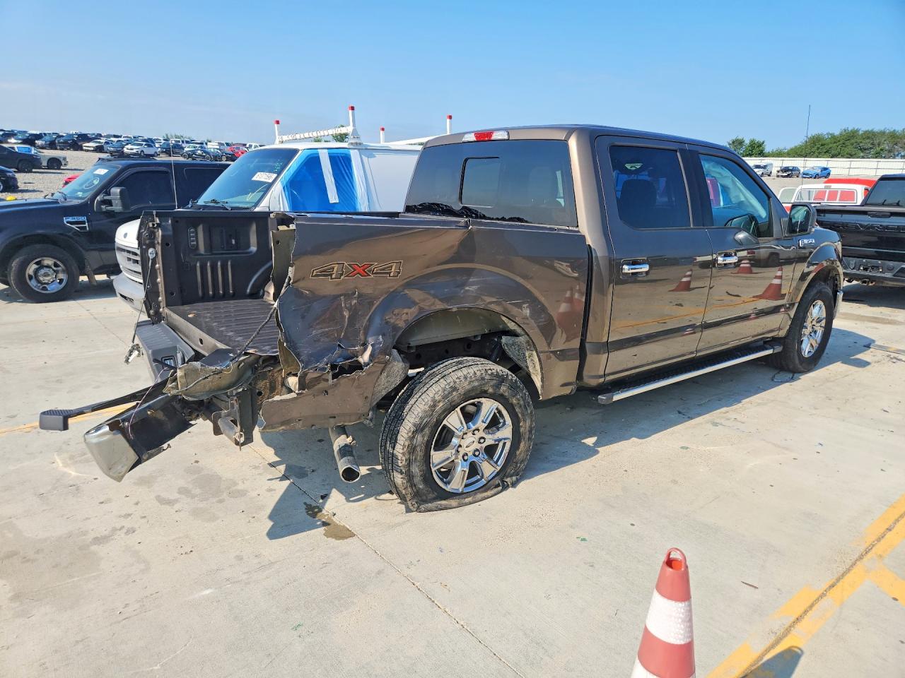 2015 Ford F150xlt Tan vin: 1FTEW1EFXFFB96543