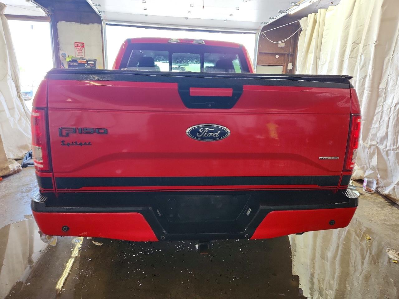 2016 Ford F150 Supercrew Red vin: 1FTEW1EFXGFA98825