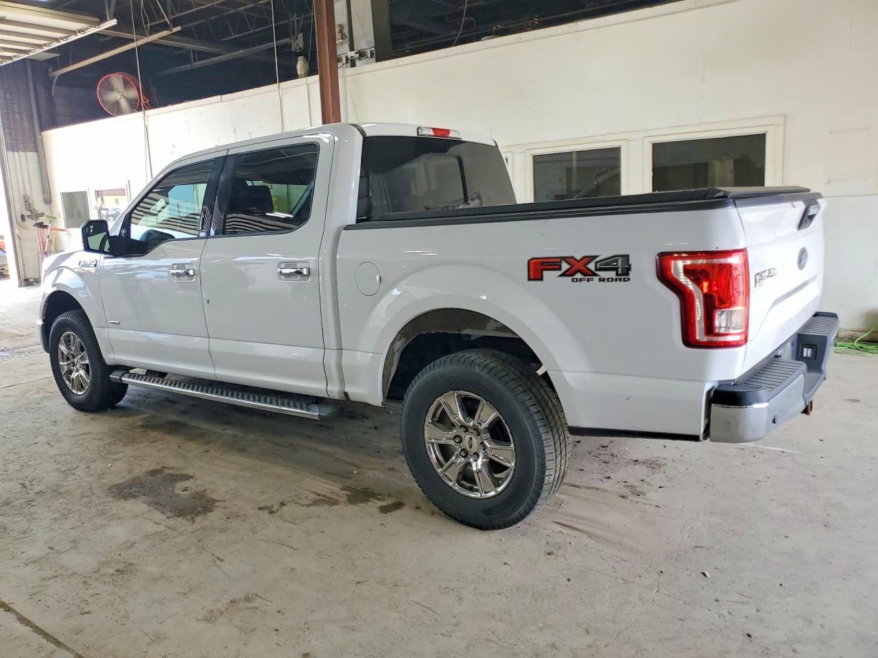 2015 Ford F150 Supercrew White vin: 1FTEW1EG0FKD02305
