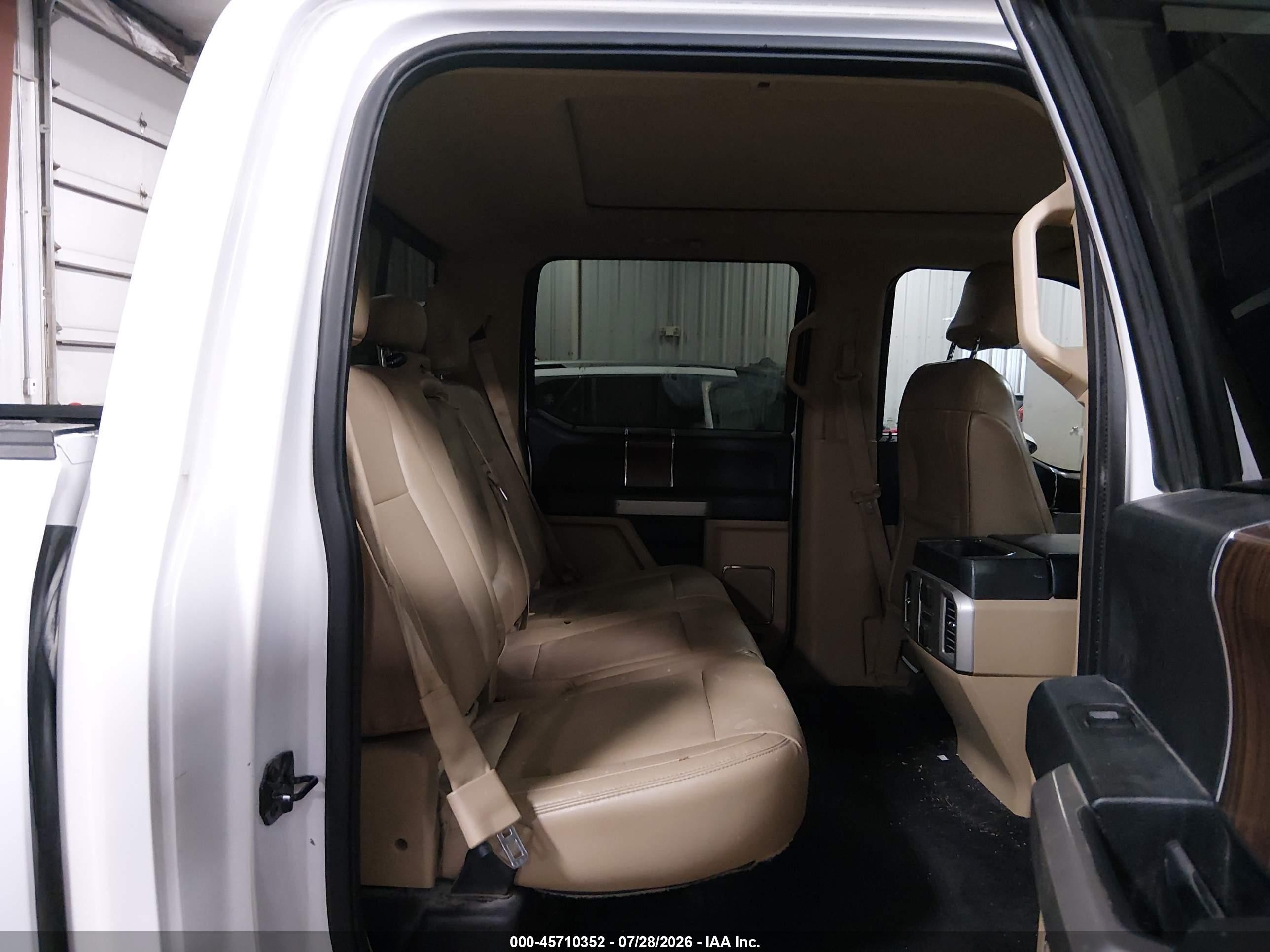2015 Ford F-150 Lariat White vin: 1FTEW1EG0FKD84536