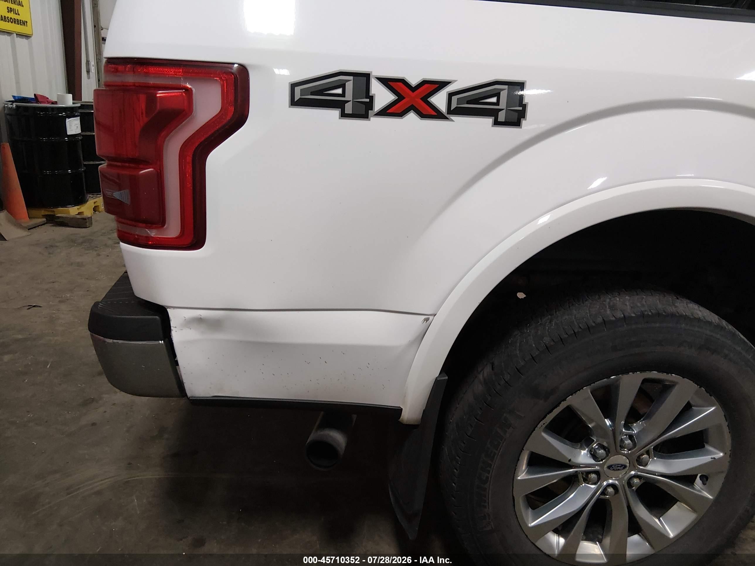 2015 Ford F-150 Lariat White vin: 1FTEW1EG0FKD84536