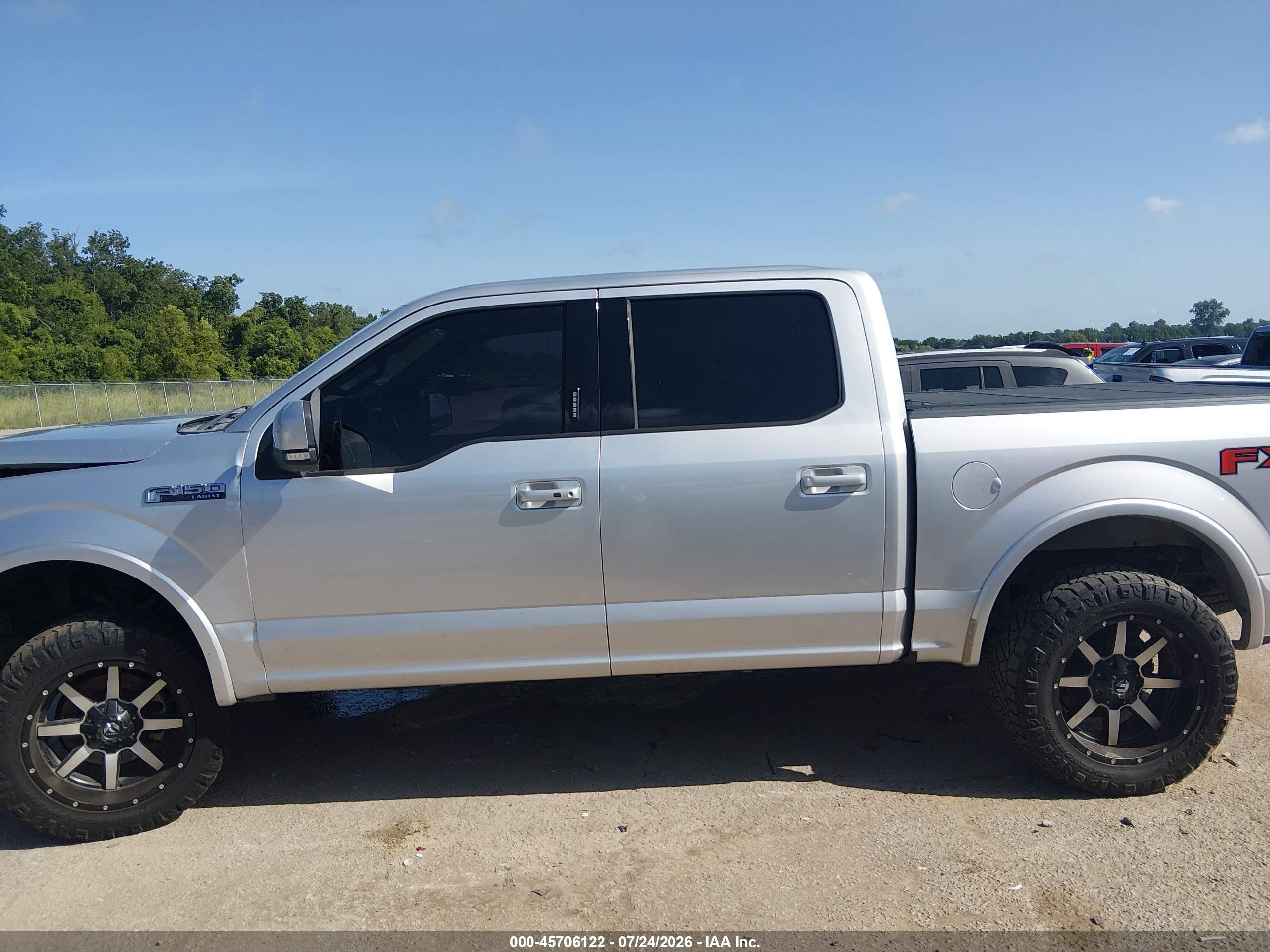 2015 Ford F-150 Lariat Silver vin: 1FTEW1EG1FFB87769