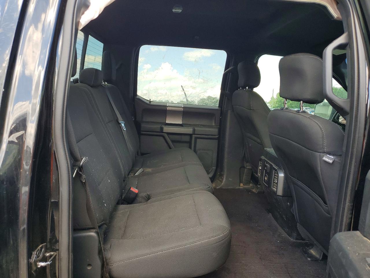 2016 Ford F150 Supercrew Black vin: 1FTEW1EG1GFC04636