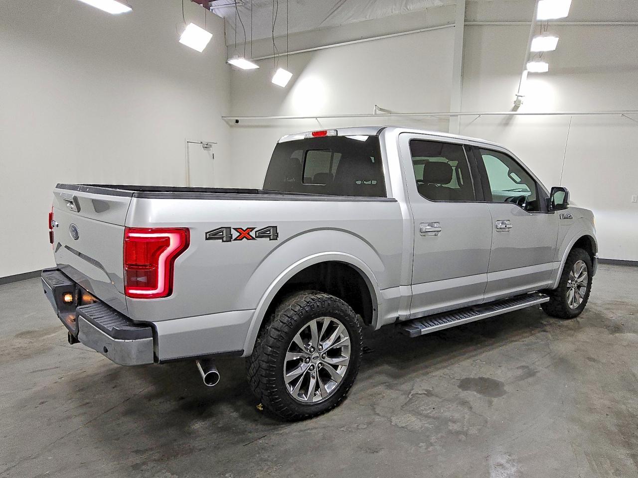2017 Ford F150 Supercrew Silver vin: 1FTEW1EG1HFA00372