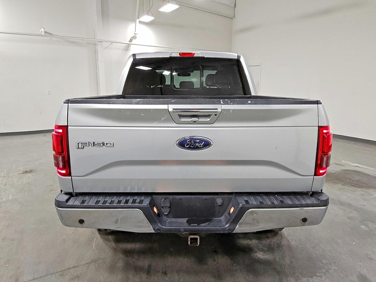 2017 Ford F150 Supercrew Silver vin: 1FTEW1EG1HFA00372