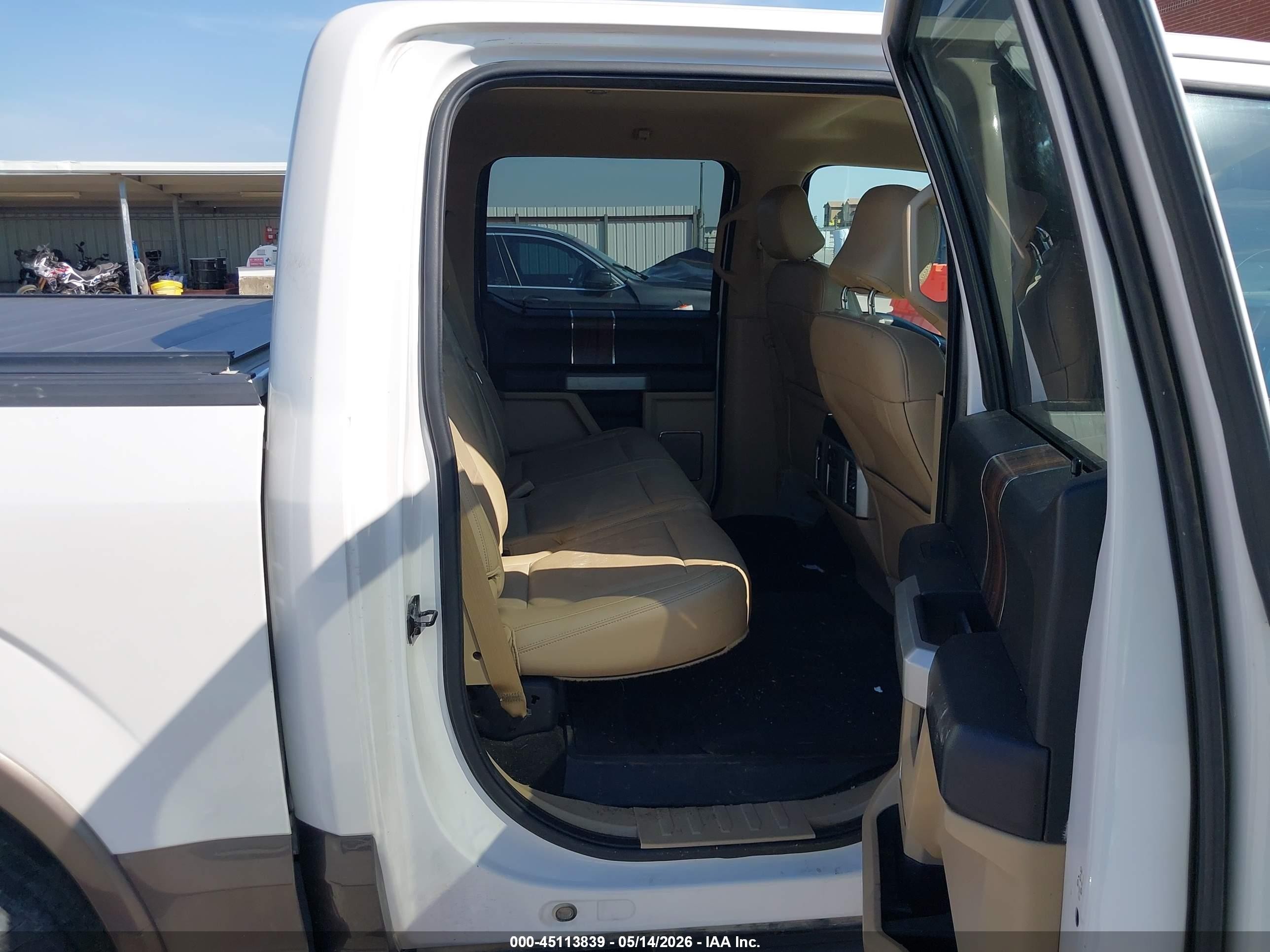 2015 Ford F-150 Lariat White vin: 1FTEW1EG2FFA10292