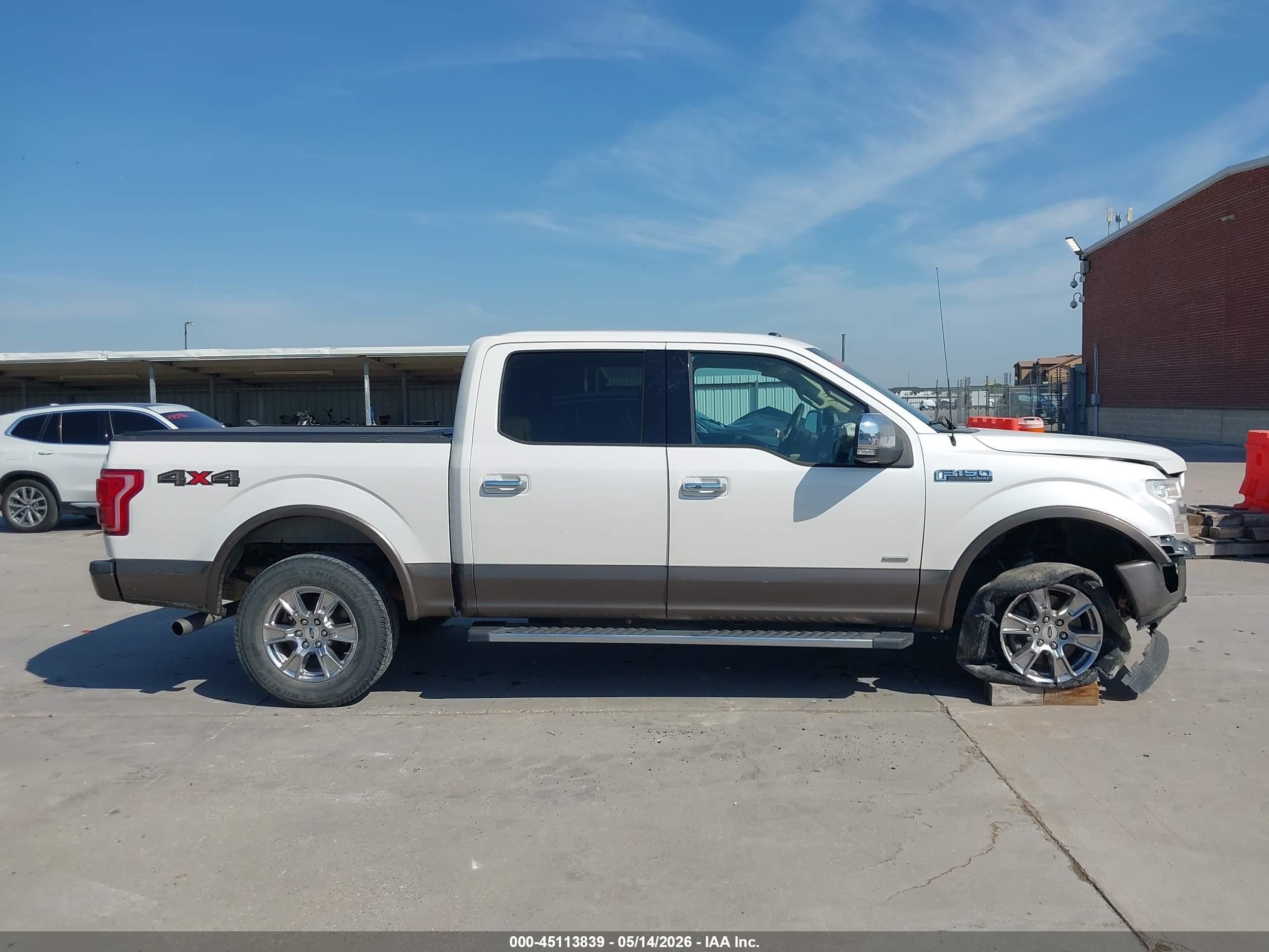 2015 Ford F-150 Lariat White vin: 1FTEW1EG2FFA10292