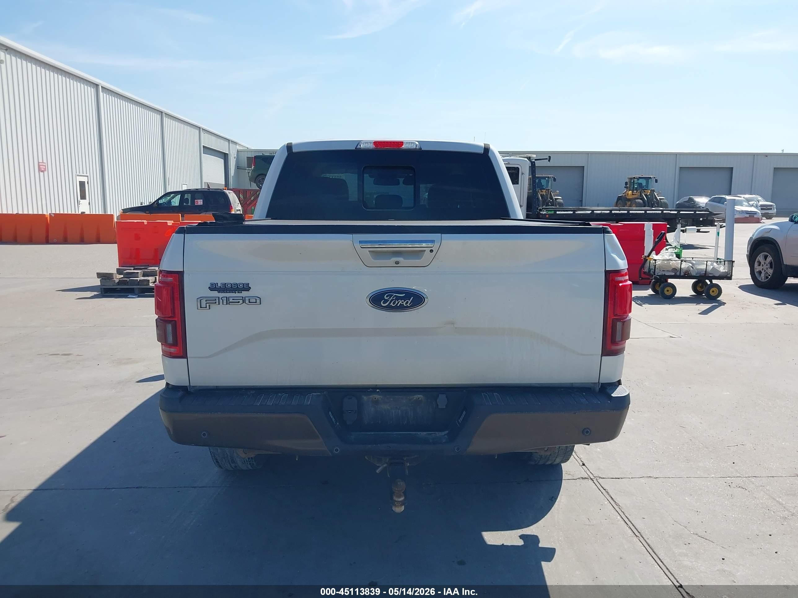 2015 Ford F-150 Lariat White vin: 1FTEW1EG2FFA10292