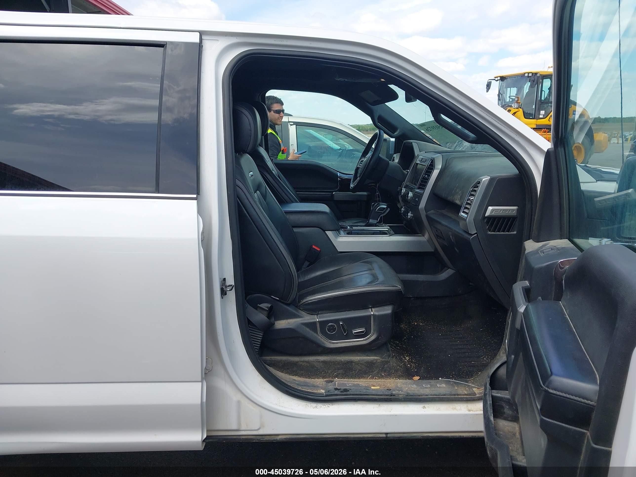 2015 Ford F-150 Platinum White vin: 1FTEW1EG2FFA20319