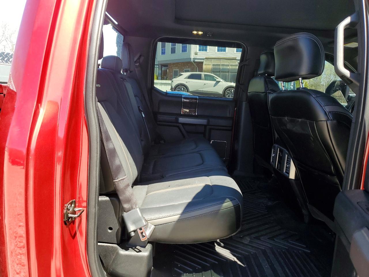 2015 Ford F150 Supercrew Red vin: 1FTEW1EG2FFA47228