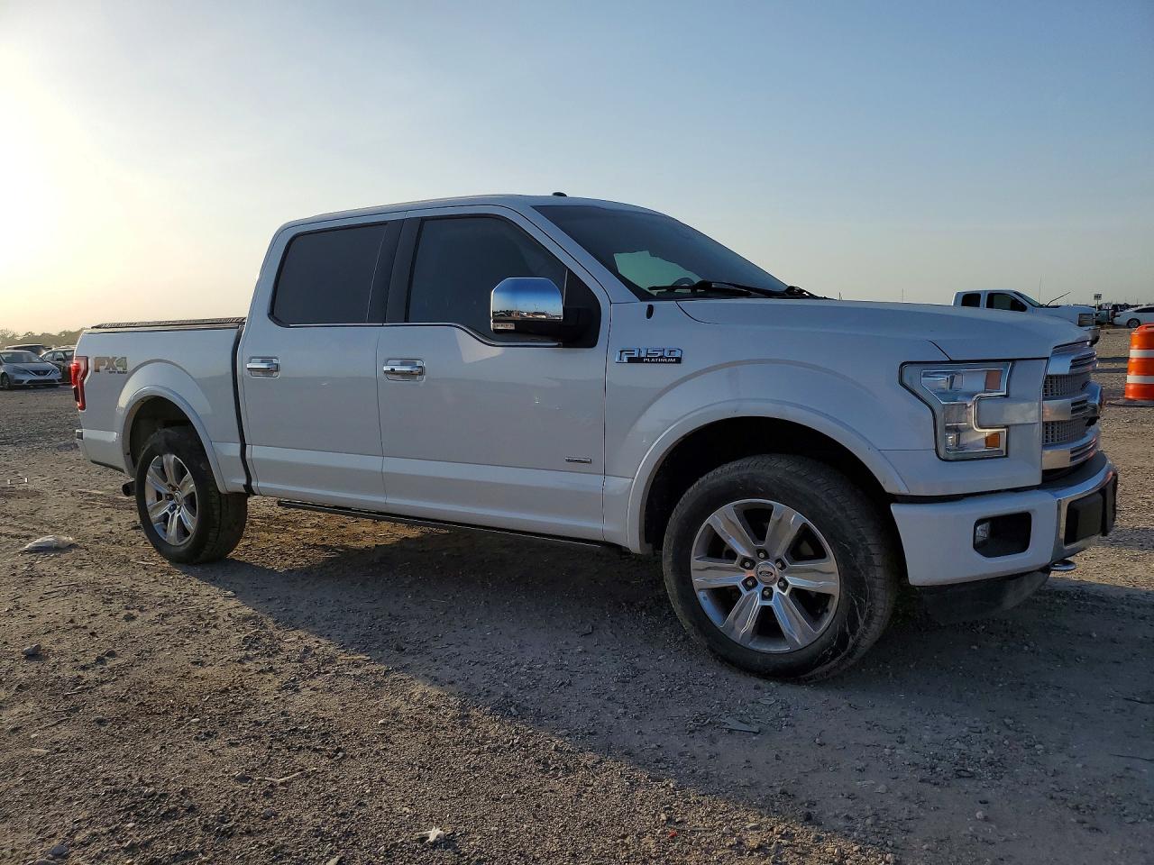 2015 Ford F150 Supercrew White vin: 1FTEW1EG2FFA87163