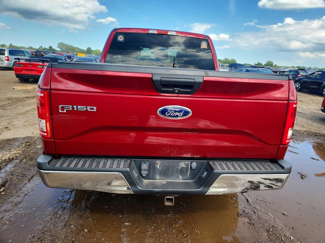 2015 Ford F150 Supercrew Red vin: 1FTEW1EG3FFB21143