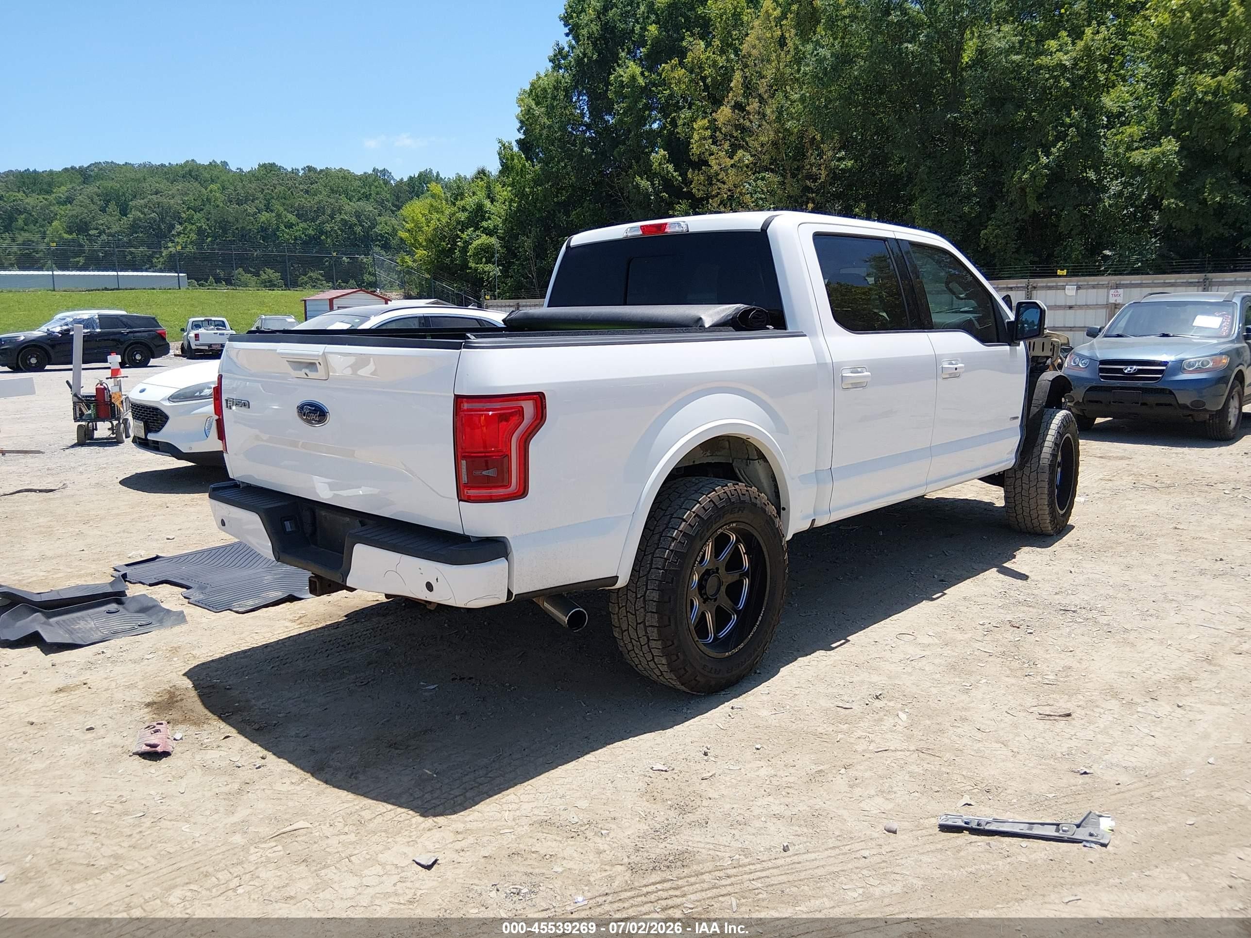 2015 Ford F-150 Lariat White vin: 1FTEW1EG3FFB56944