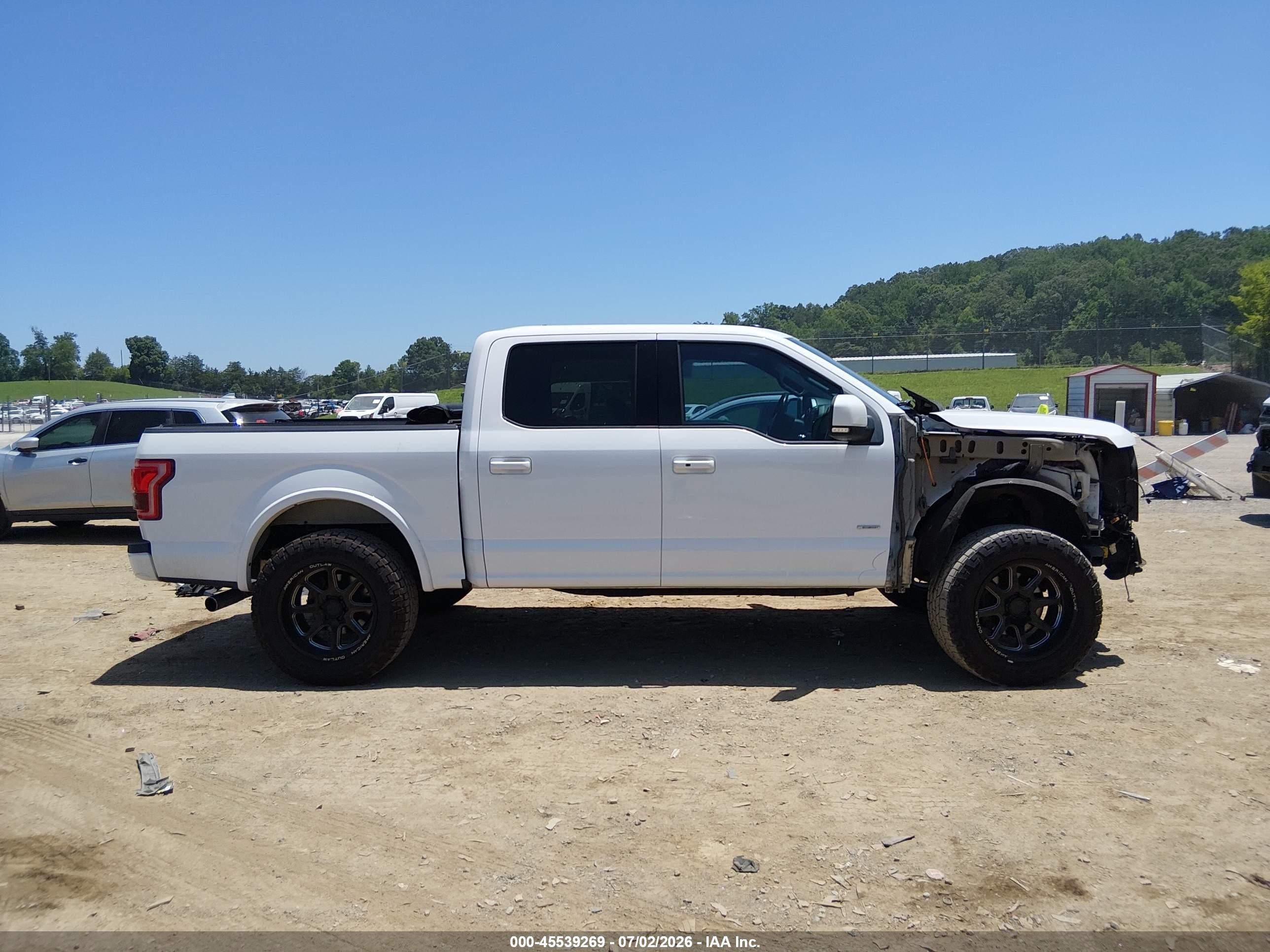 2015 Ford F-150 Lariat White vin: 1FTEW1EG3FFB56944