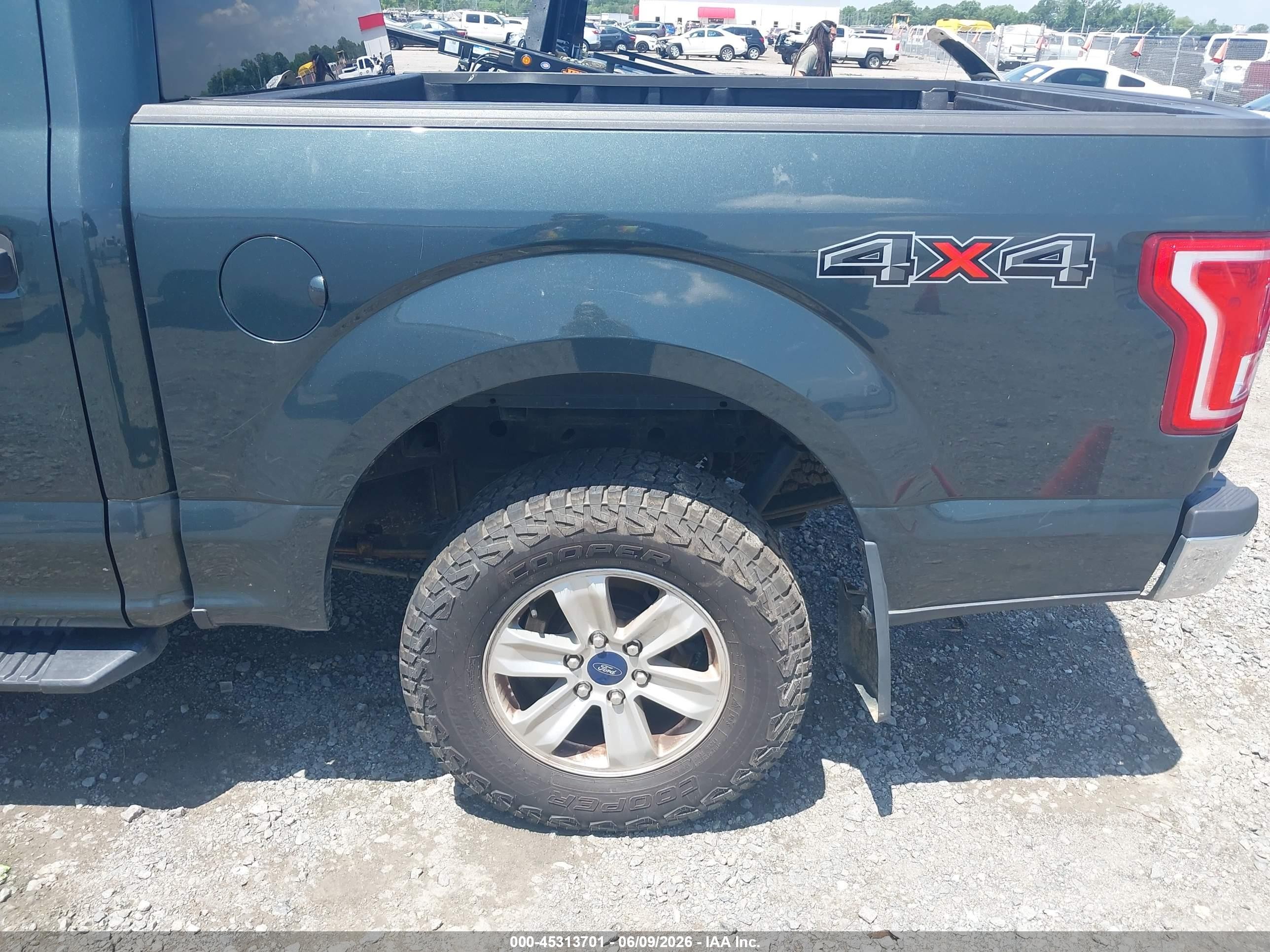 2015 Ford F-150 Xlt Green vin: 1FTEW1EG3FFC09707
