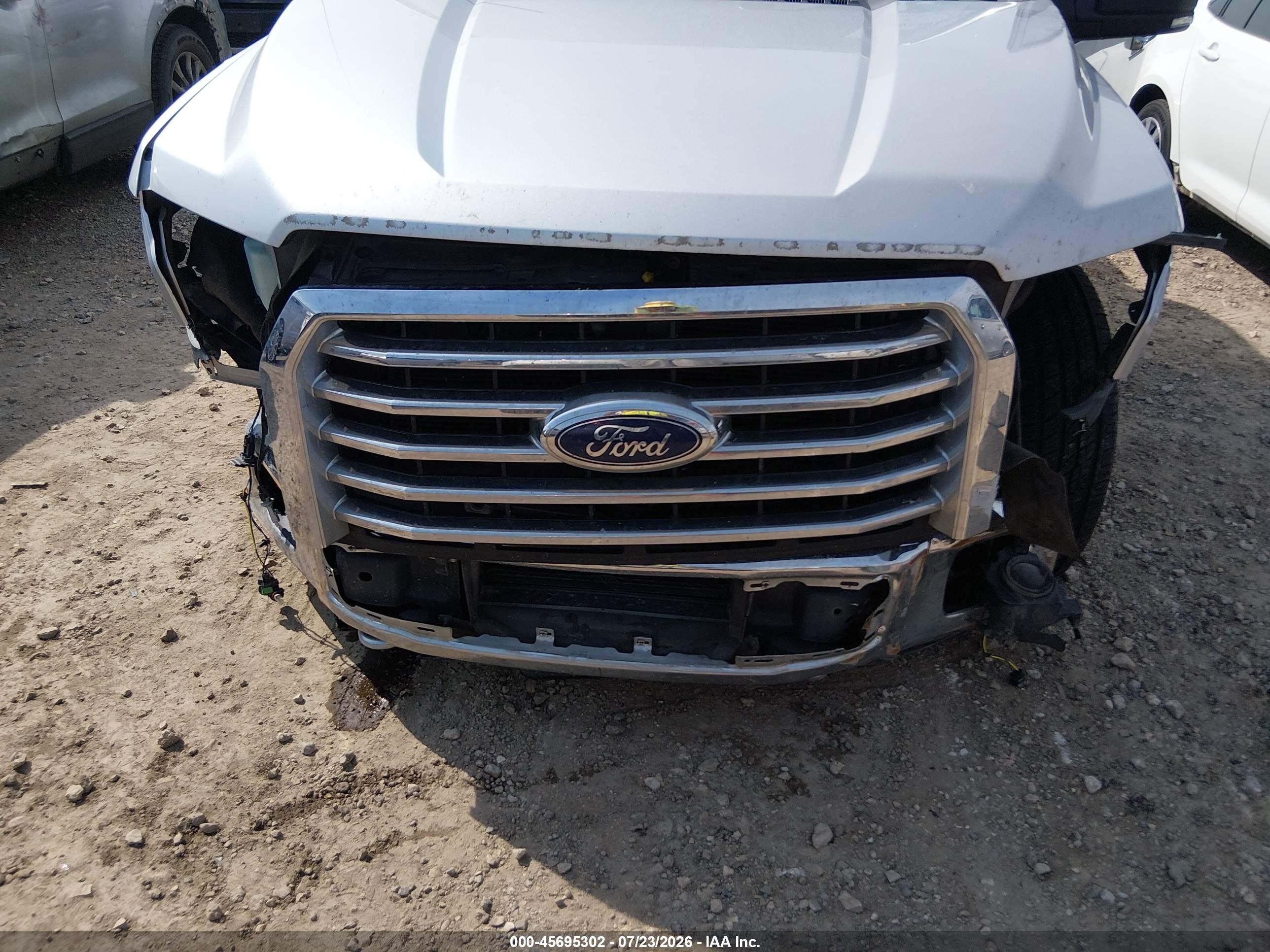 2015 Ford F-150 Xlt Silver vin: 1FTEW1EG3FKD78651