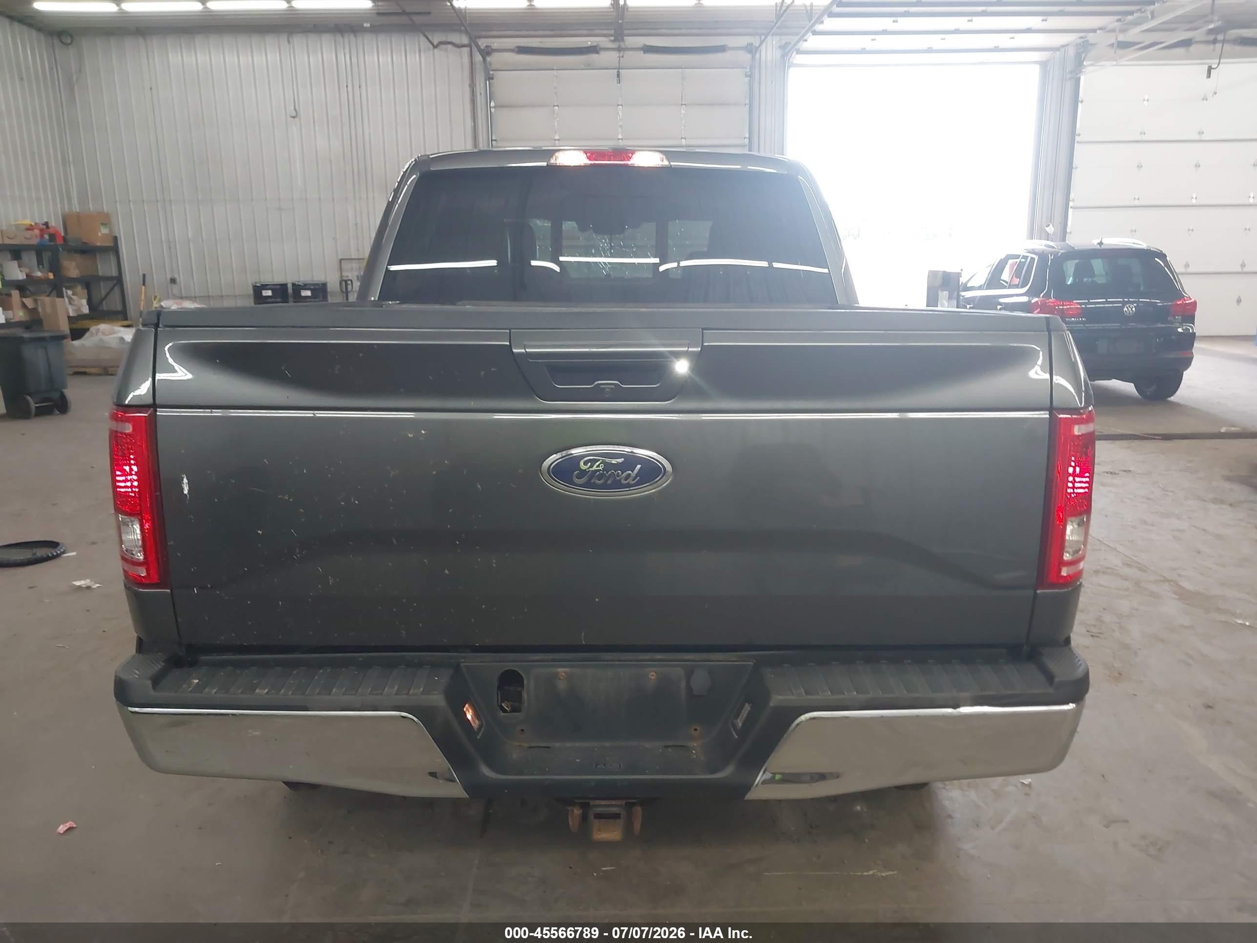2015 Ford F-150 Lariat Gray vin: 1FTEW1EG3FKE69435