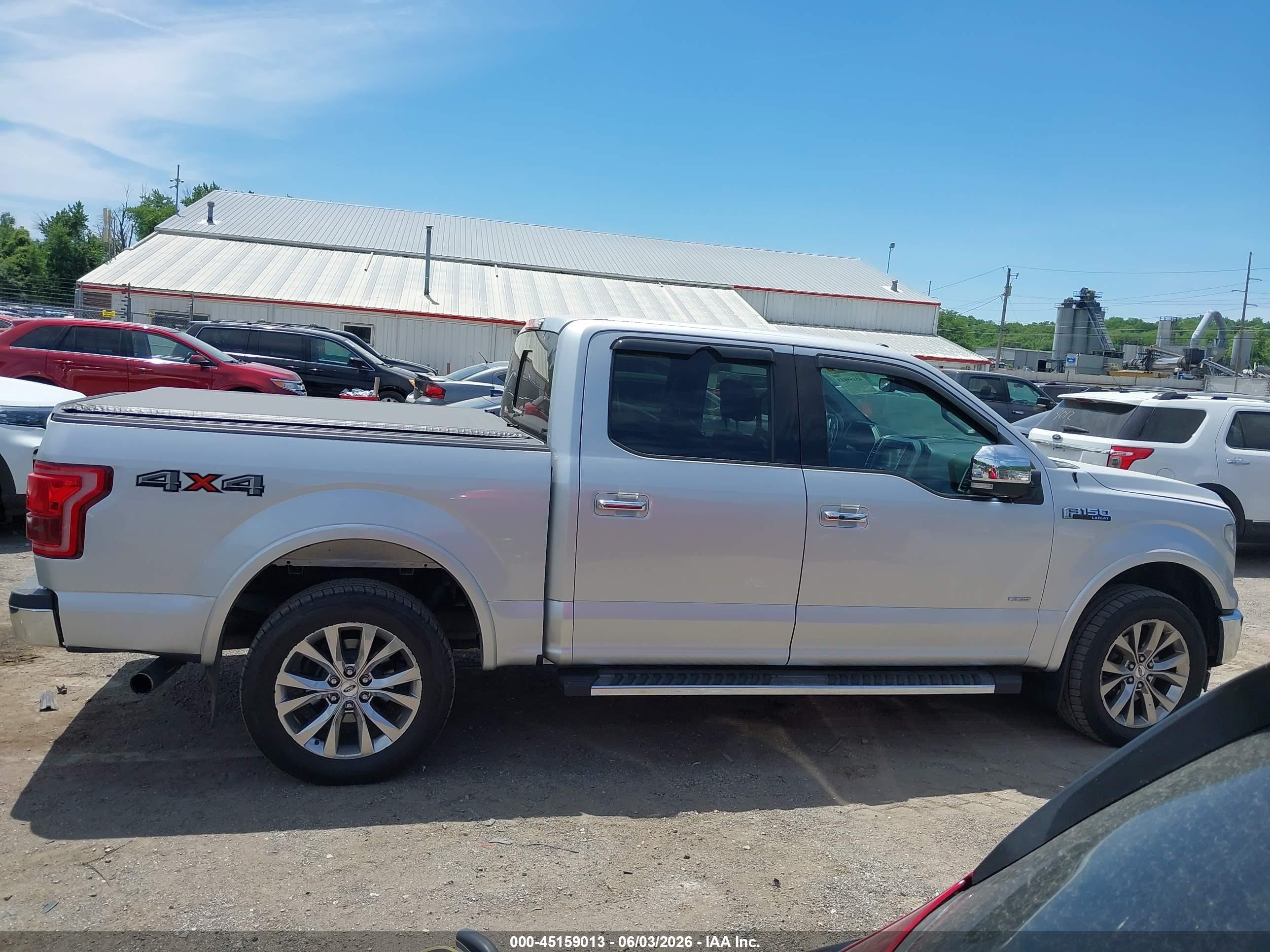 2017 Ford F-150 Lariat Silver vin: 1FTEW1EG3HKE50693