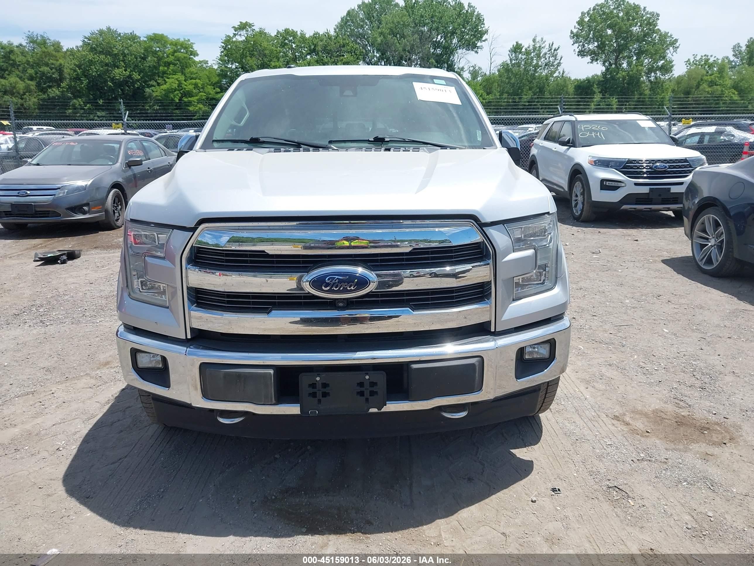 2017 Ford F-150 Lariat Silver vin: 1FTEW1EG3HKE50693