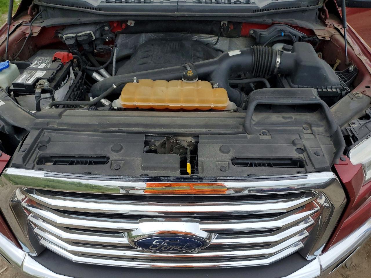 2015 Ford F150 Supercrew Red vin: 1FTEW1EG4FFA09693