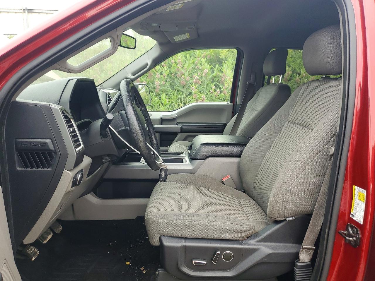 2015 Ford F150 Supercrew Red vin: 1FTEW1EG4FFA09693