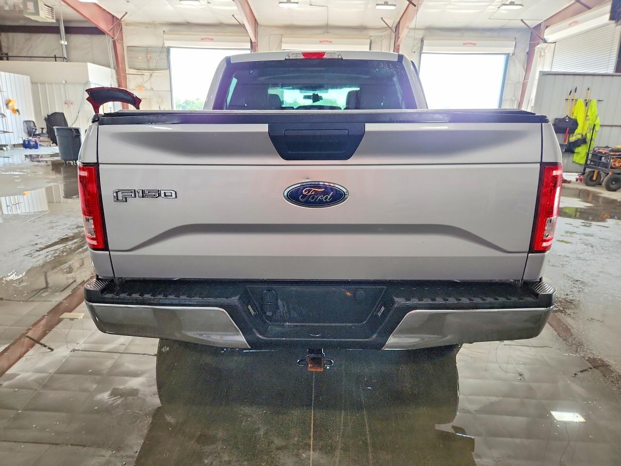 2015 Ford F150 Supercrew Silver vin: 1FTEW1EG5FFA34876