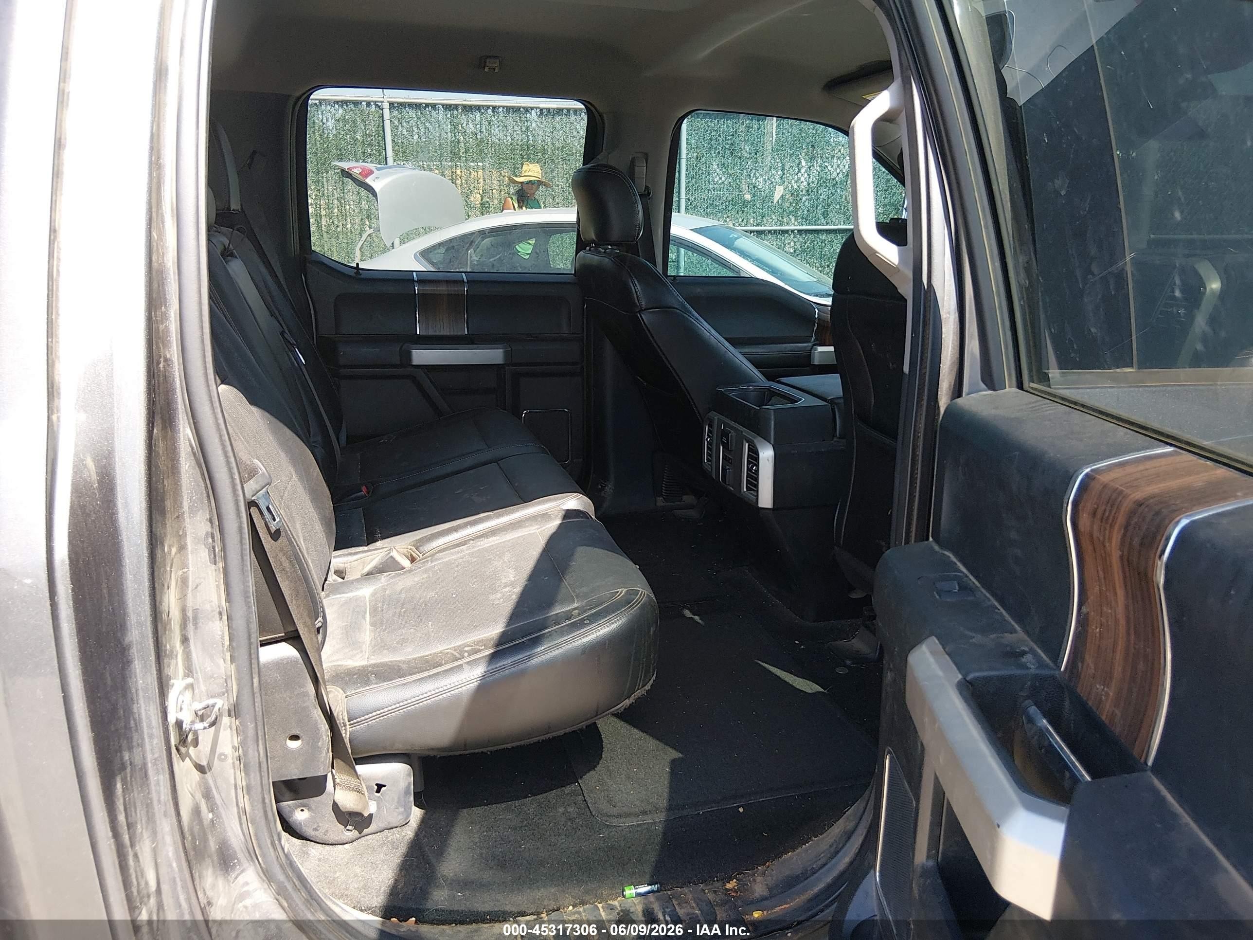 2015 Ford F-150 Lariat Gray vin: 1FTEW1EG5FFA55873