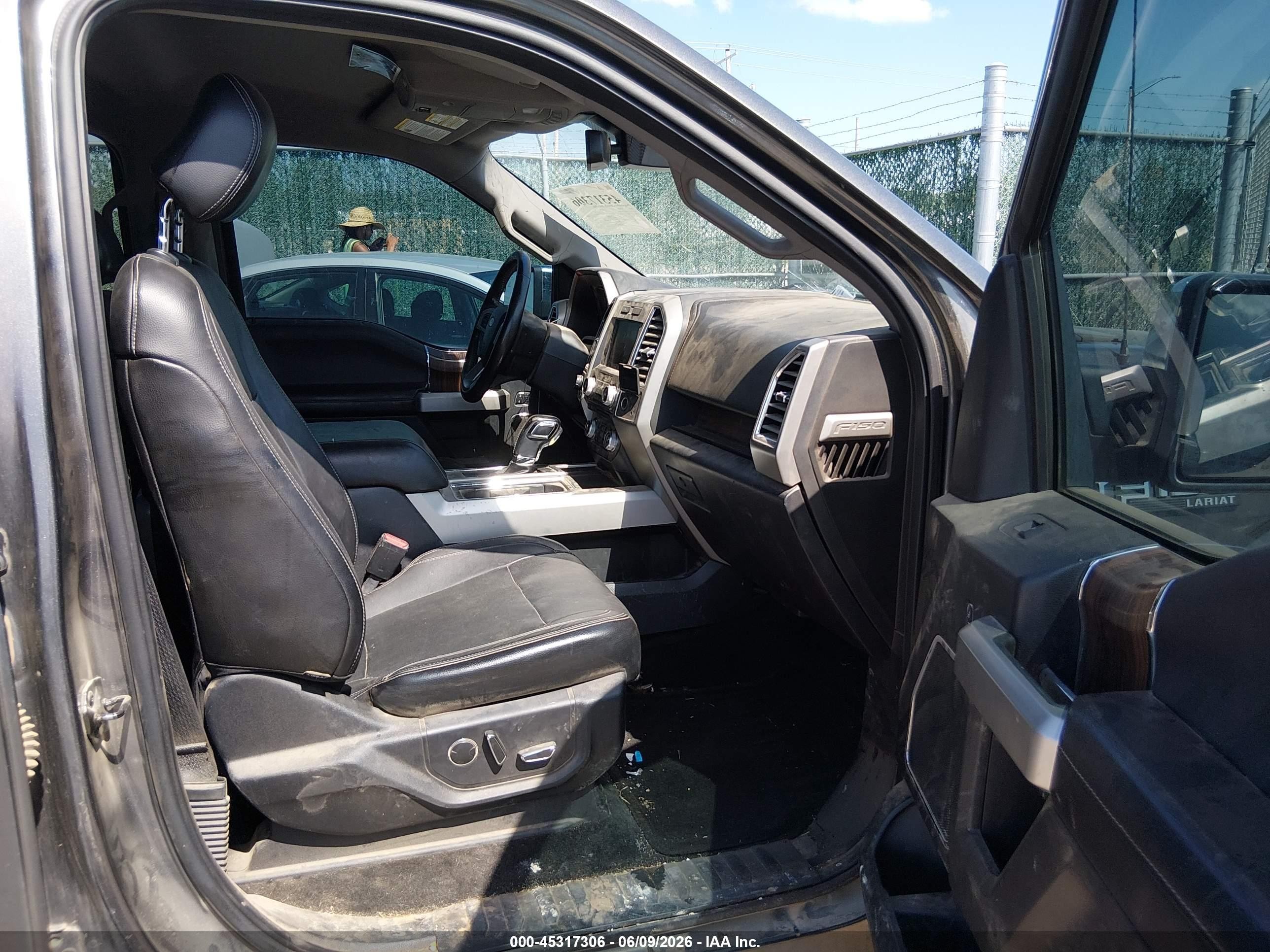 2015 Ford F-150 Lariat Gray vin: 1FTEW1EG5FFA55873