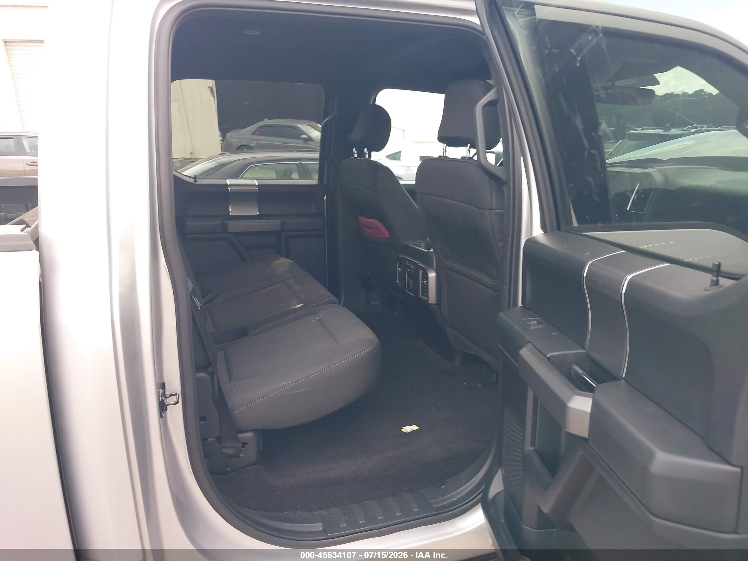 2015 Ford F-150 Xlt Silver vin: 1FTEW1EG5FFB76614
