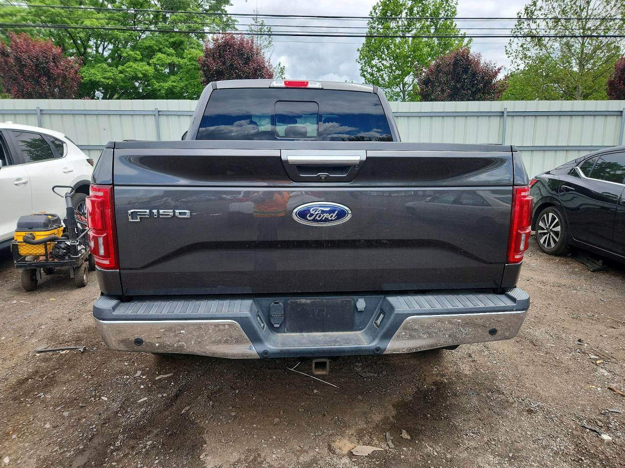 2015 Ford F150 Supercrew Gray vin: 1FTEW1EG5FFC56169