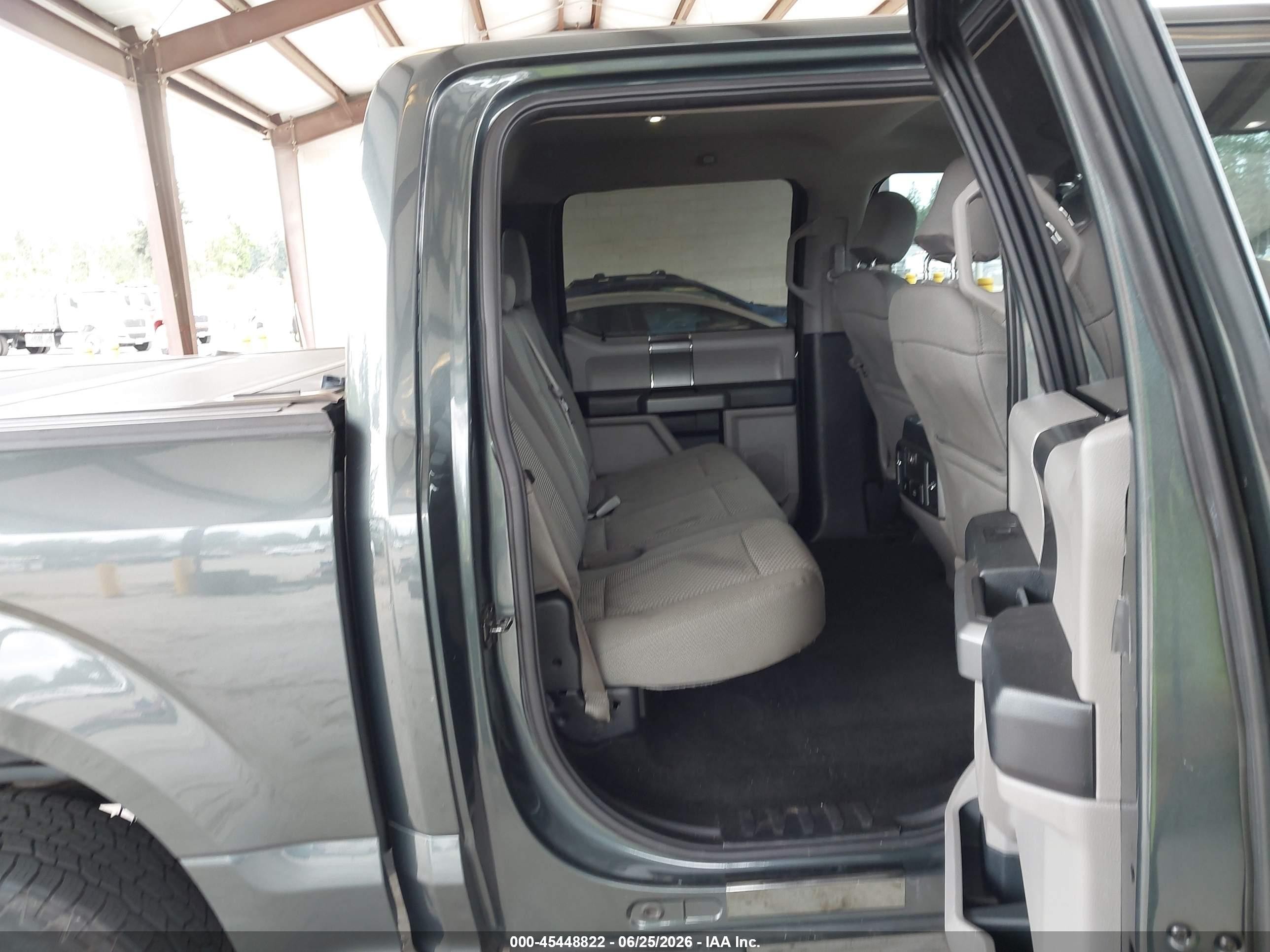 2015 Ford F-150 Xlt Green vin: 1FTEW1EG5FKD82524