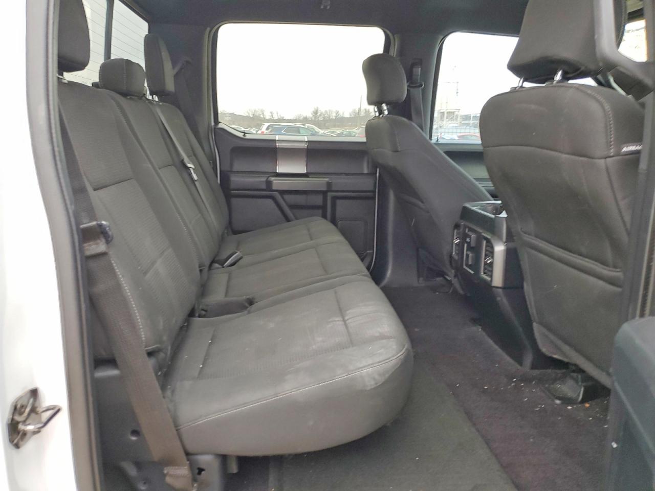 2016 Ford F150 Supercrew White vin: 1FTEW1EG5GKD15813
