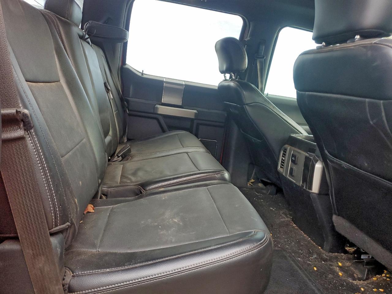 2015 Ford F150 Supercrew Red vin: 1FTEW1EG7FFB29150