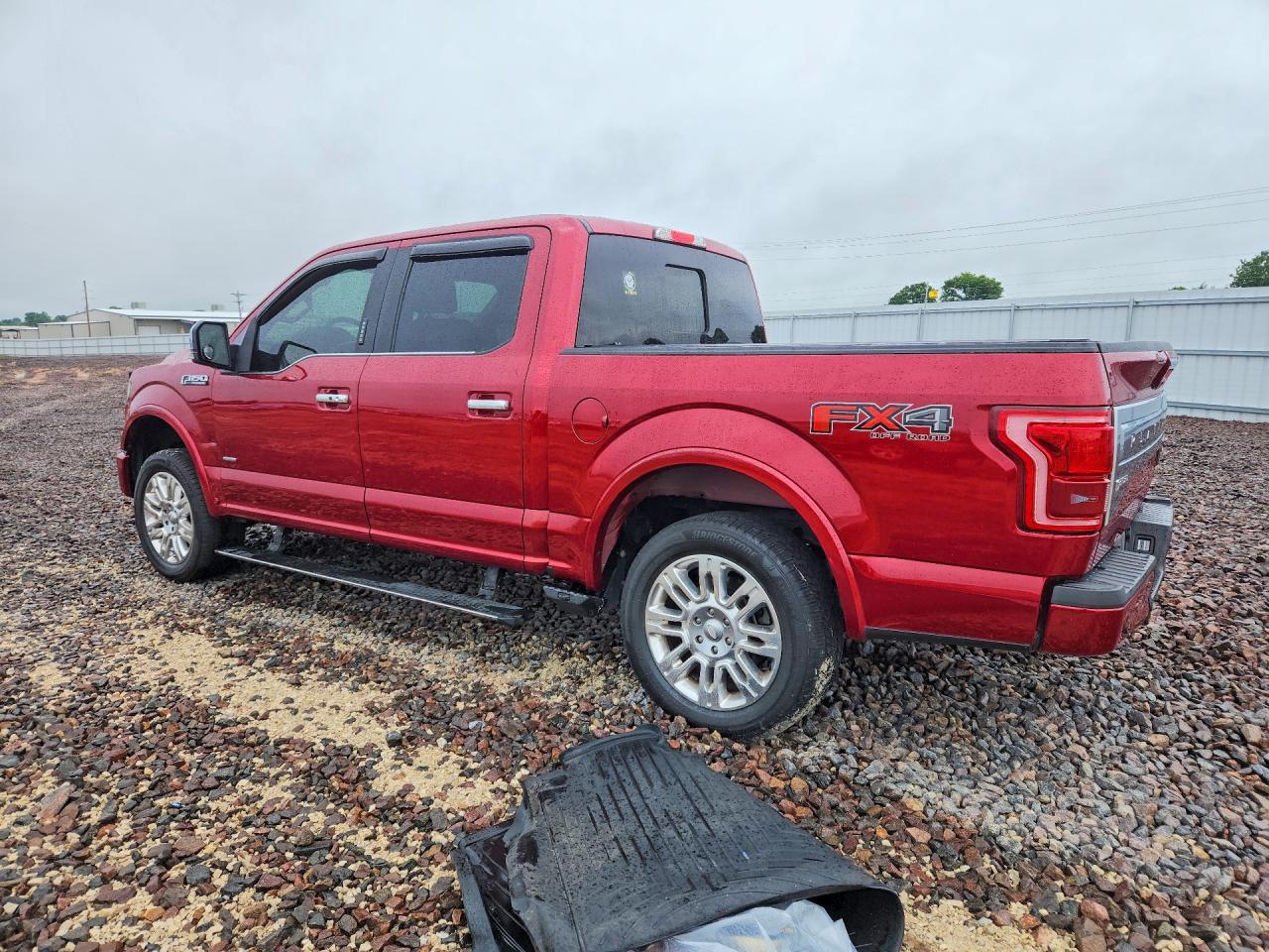 2015 Ford F150 Supercrew Red vin: 1FTEW1EG7FFB69566