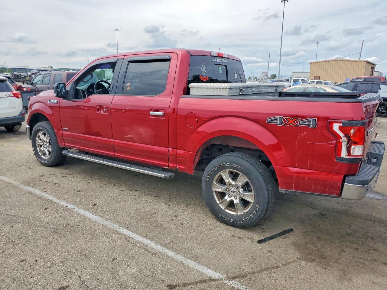 2015 Ford F150 Supercrew Red vin: 1FTEW1EG7FFC31807