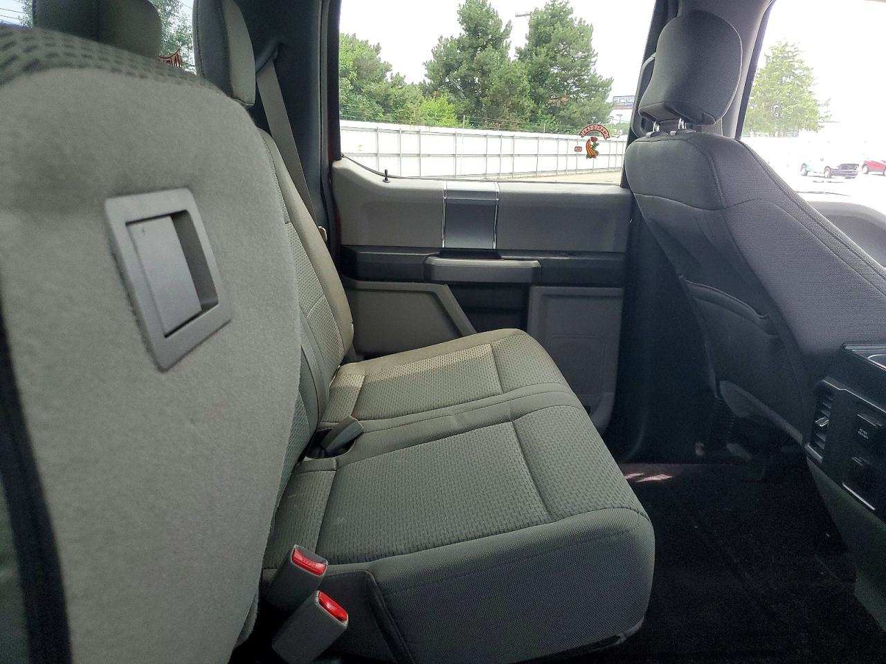 2015 Ford F150 Supercrew Red vin: 1FTEW1EG7FFC31807