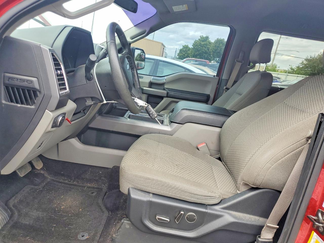 2015 Ford F150 Supercrew Red vin: 1FTEW1EG7FFC31807