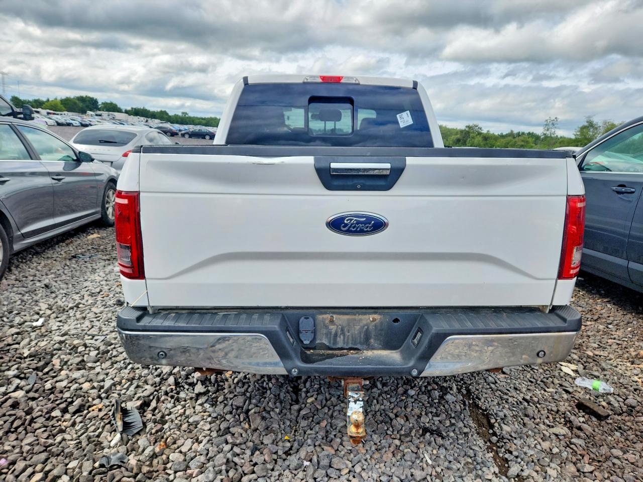 2015 Ford F150 Supercrew White vin: 1FTEW1EG7FKD24737