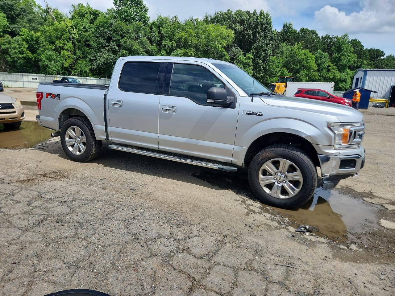 2018 Ford F150 Supercrew Серебряный vin: 1FTEW1EG7JFA16789