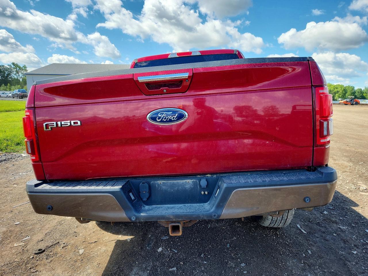 2015 Ford F150 Red vin: 1FTEW1EG8FFA76099