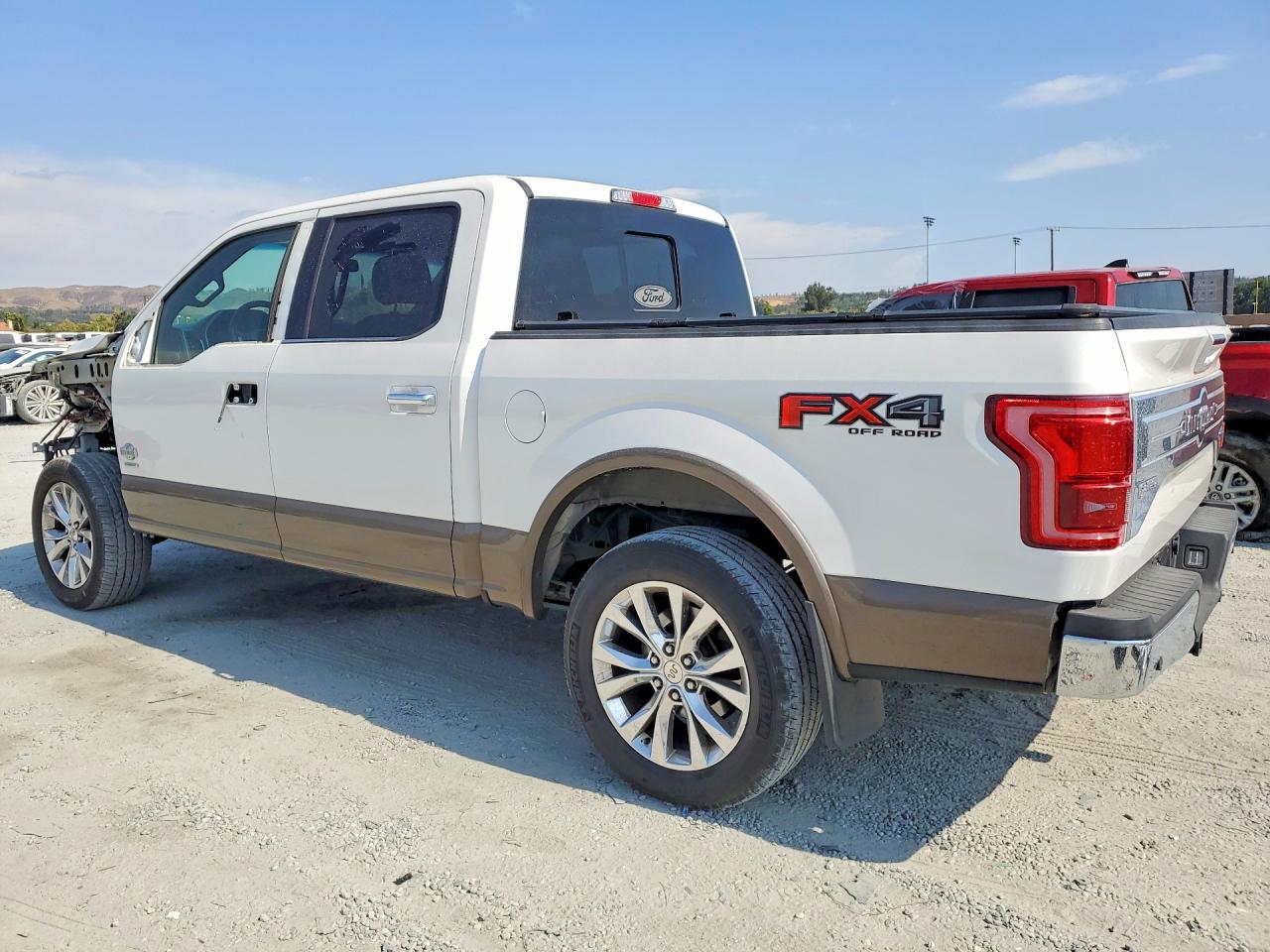 2015 Ford F150 Supercrew White vin: 1FTEW1EG8FFB10462