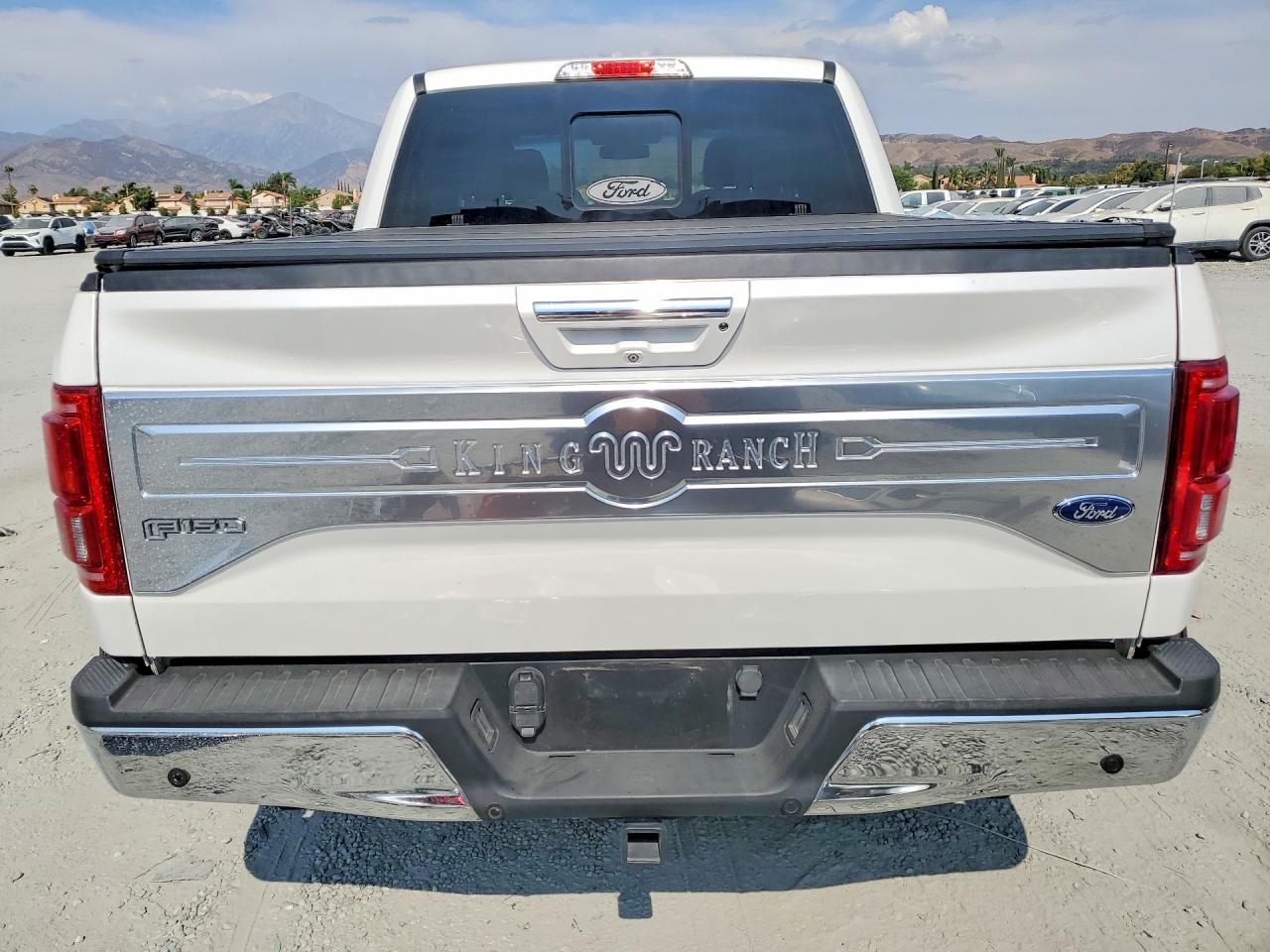 2015 Ford F150 Supercrew White vin: 1FTEW1EG8FFB10462