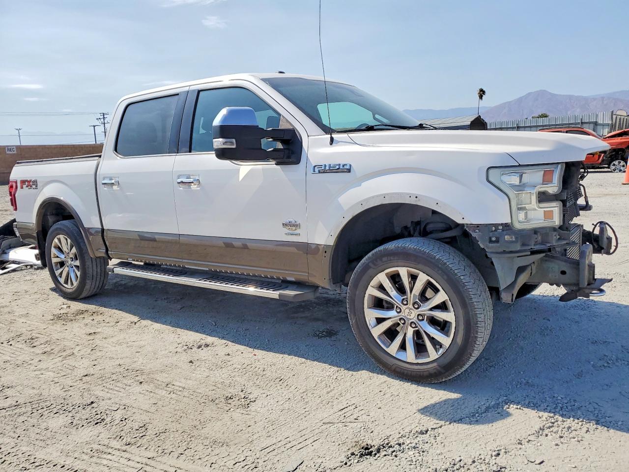 2015 Ford F150 Supercrew White vin: 1FTEW1EG8FFB10462