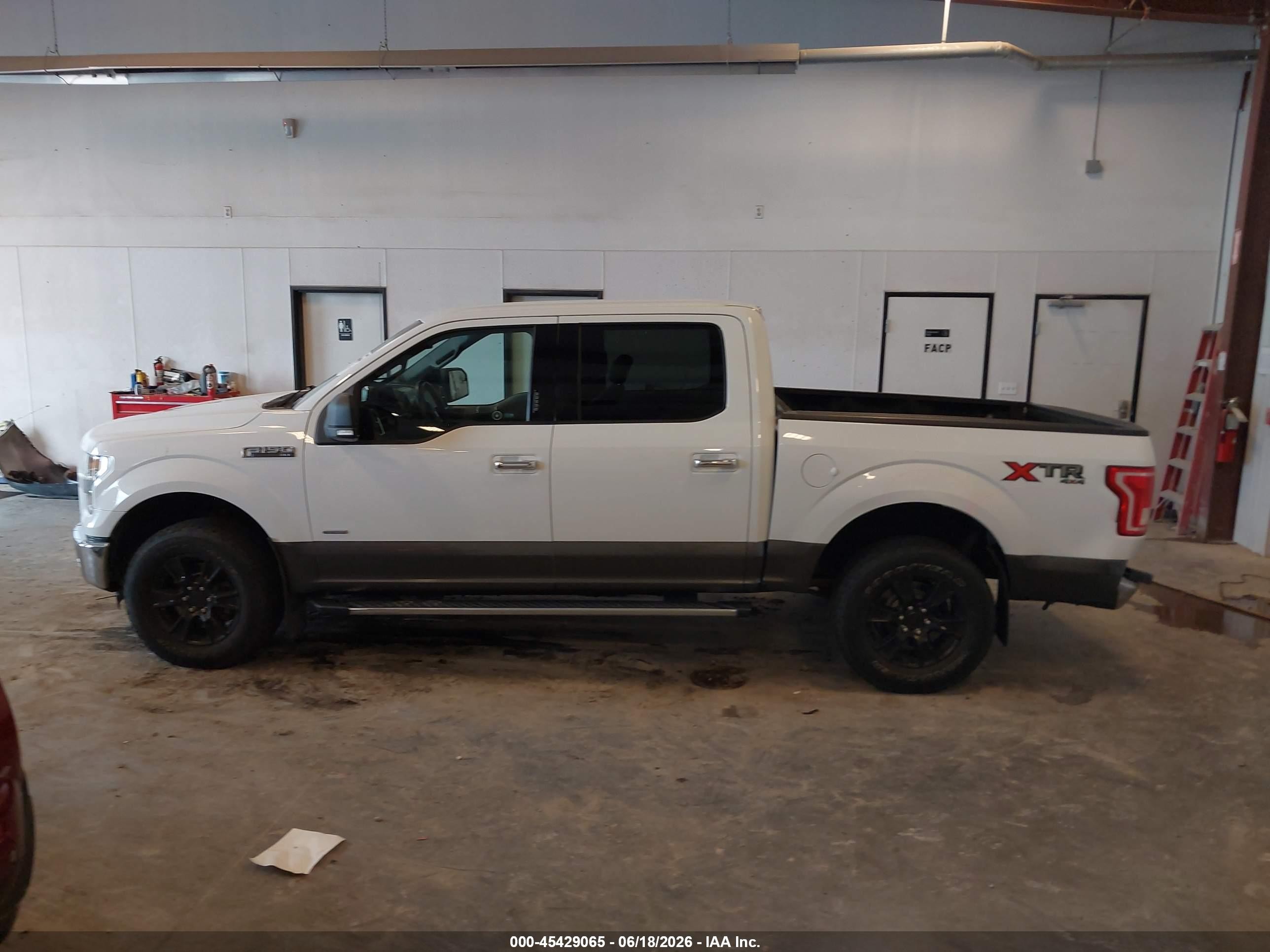 2015 Ford F-150 Xlt White vin: 1FTEW1EG8FFB72461